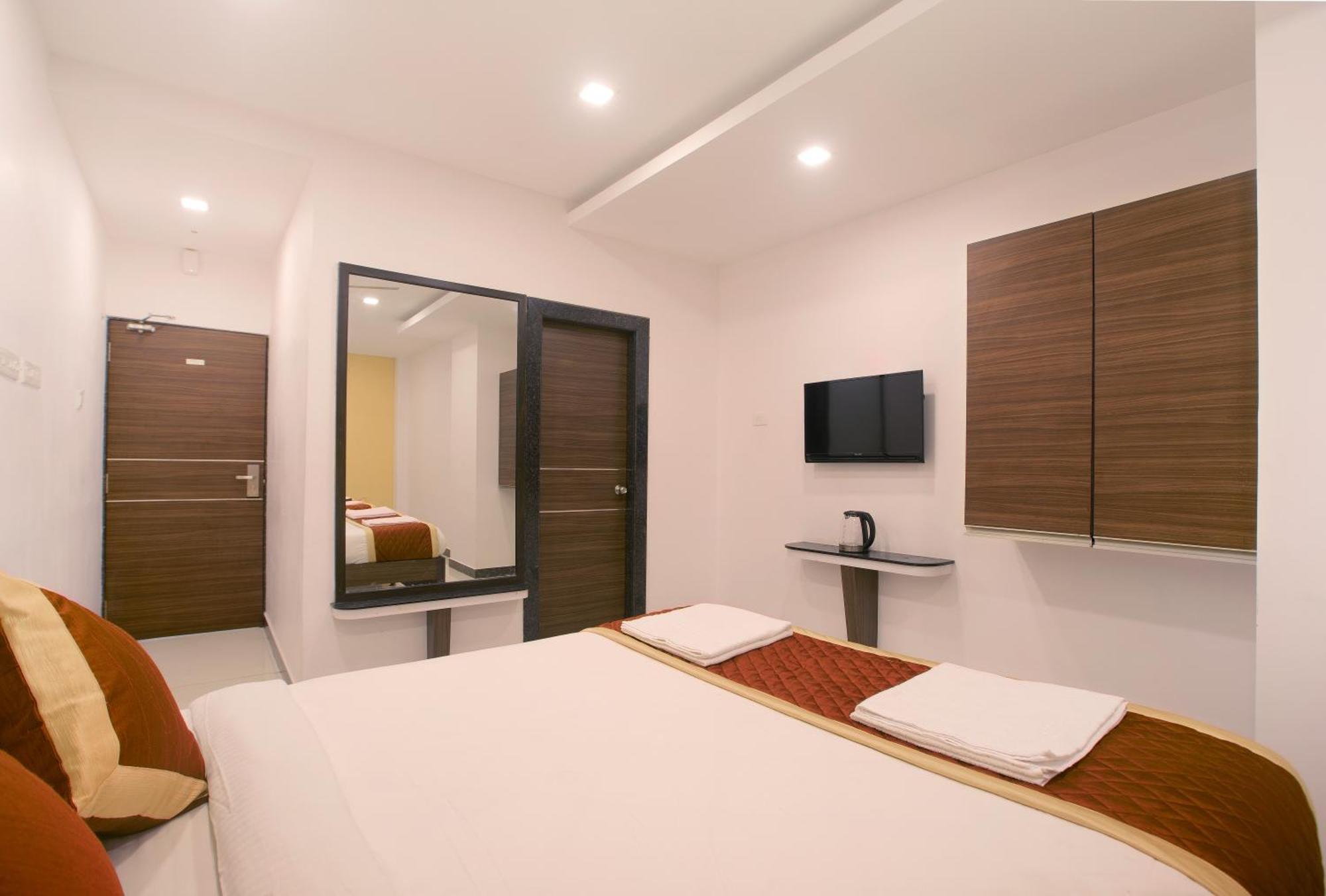Manjhi Residency Hotel Tiruchirappalli Екстериор снимка