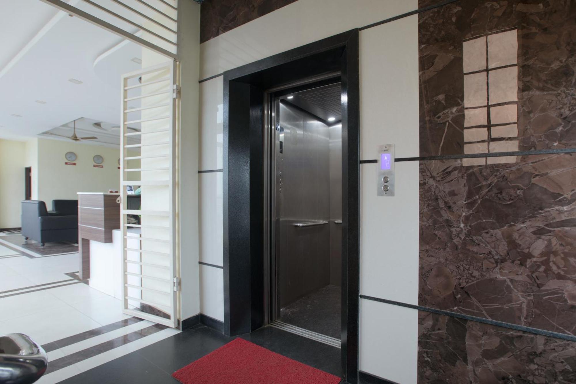 Manjhi Residency Hotel Tiruchirappalli Екстериор снимка