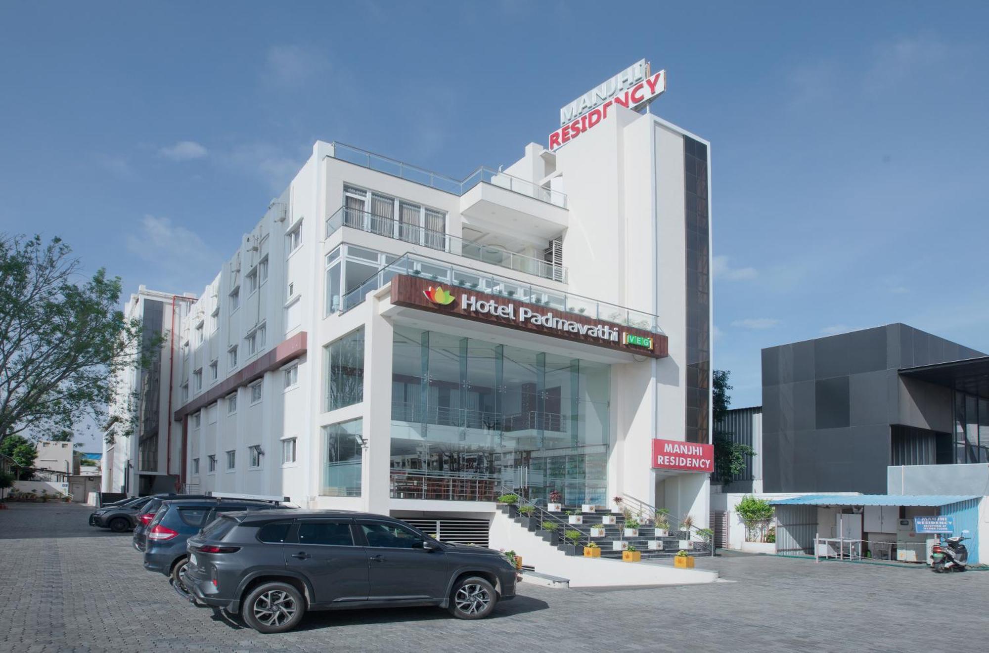 Manjhi Residency Hotel Tiruchirappalli Екстериор снимка