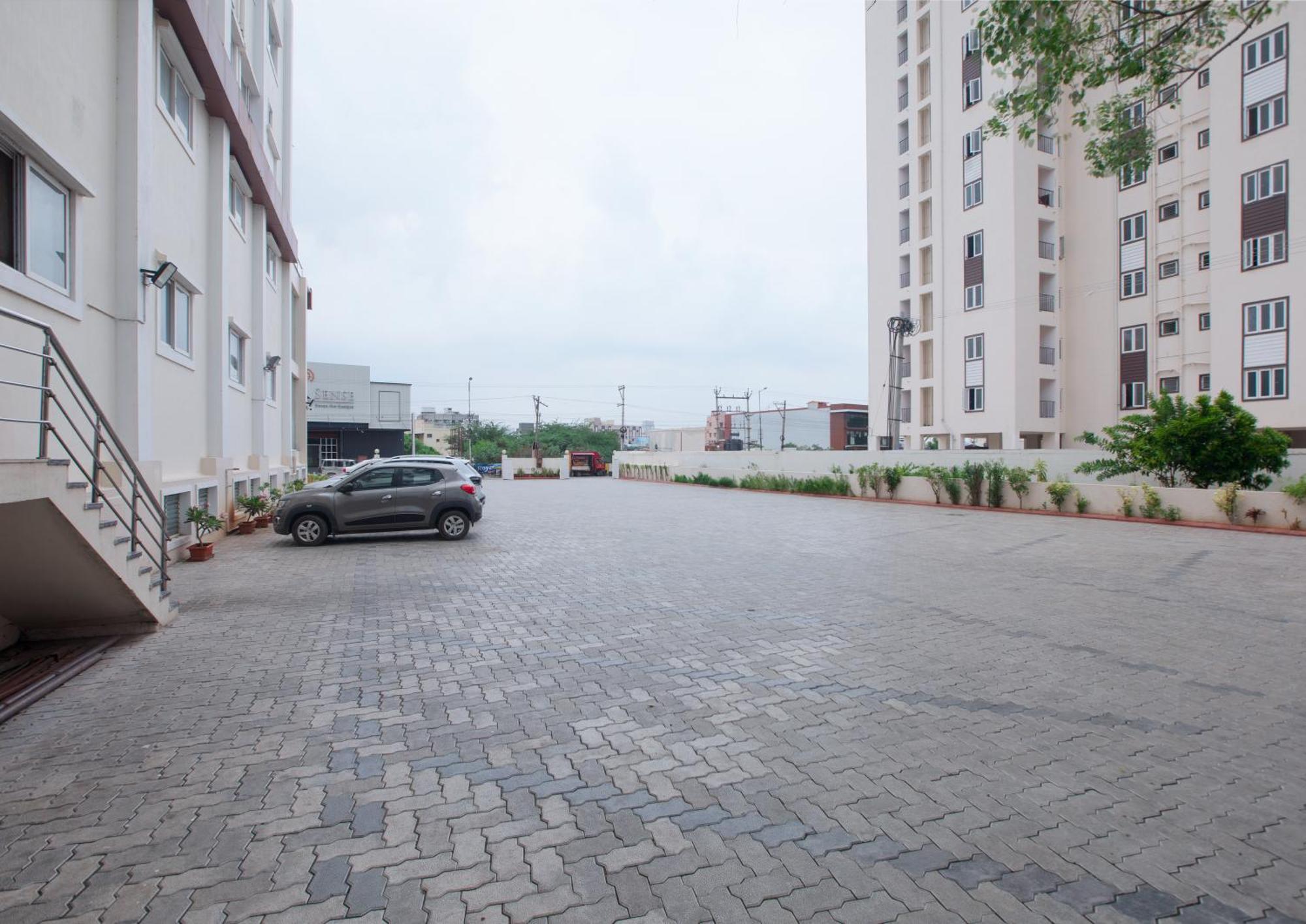Manjhi Residency Hotel Tiruchirappalli Екстериор снимка